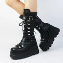 WOMEN'S BOOTS