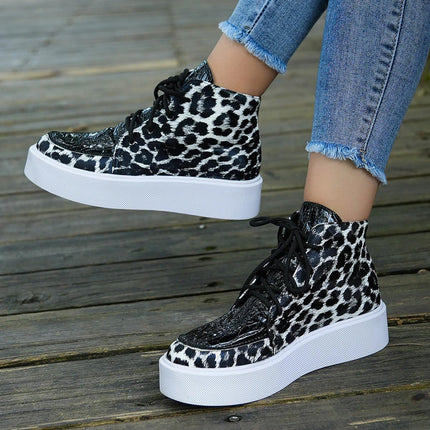 WOMEN'S SNEAKERS