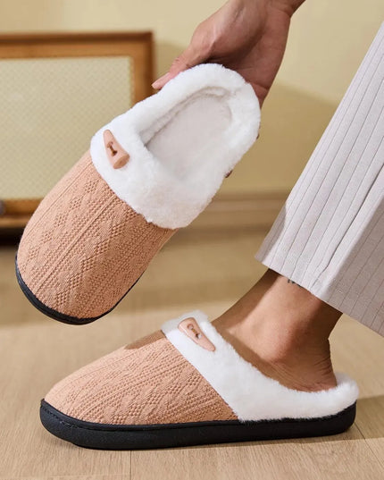 Pantuflas planas peludas con hebilla de cuerno acogedor