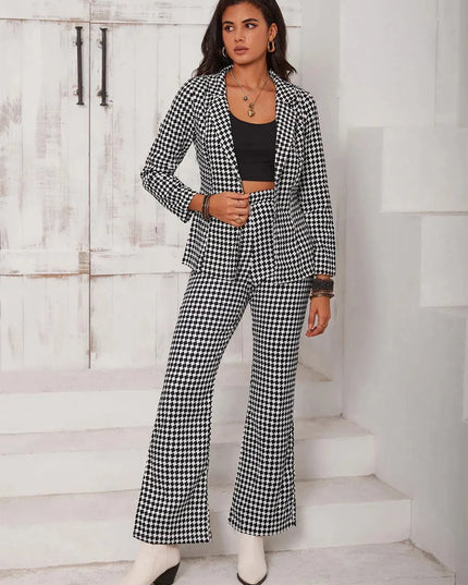 Conjunto de blazer a cuadros y pantalón con abertura