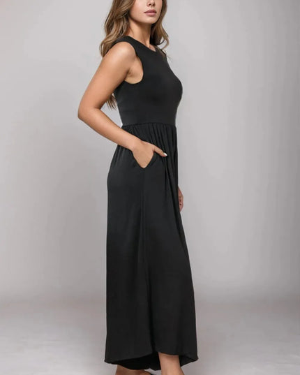 Sleeveless Pocketed Round Neck Jumpsuit