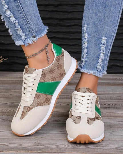 Contrast Round Toe Flat Sneakers - ShopEasier