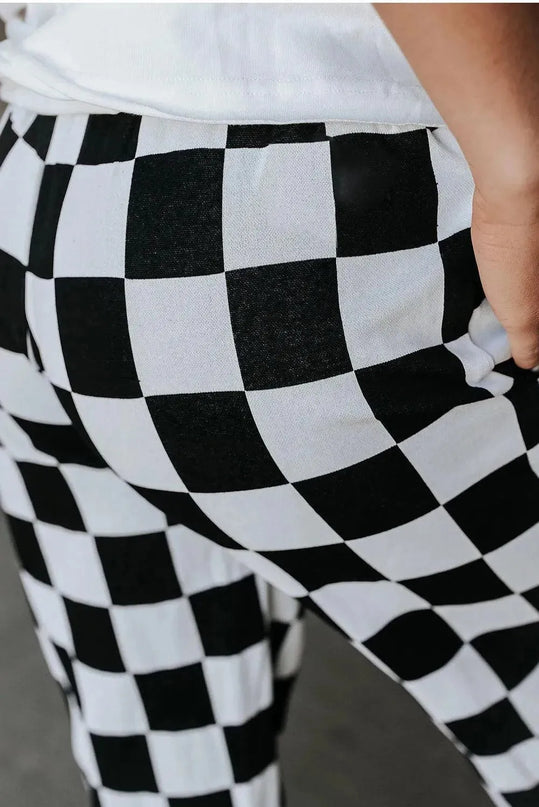 Checkered Elastic Waist Joggers - ShopEasier