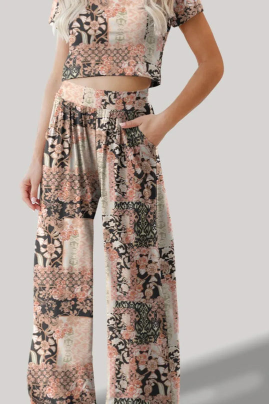 FAM-FAM Stylish Printed Two-Piece Top and Pants Set with Short Sleeves