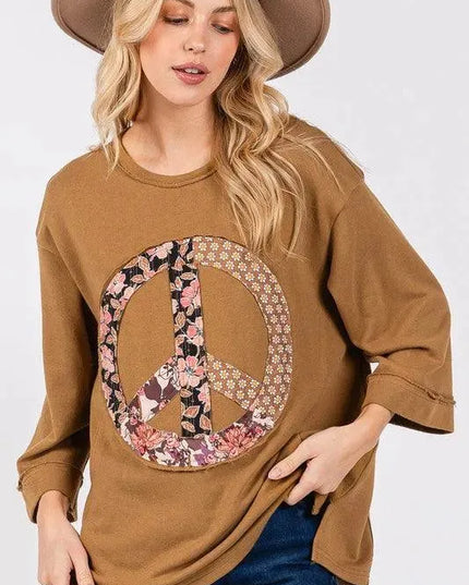 Vintage-Inspired Floral Peace Applique Round Neck Tee