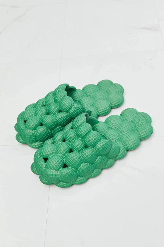 Cozy Green Bubble Slide Slippers for Ultimate Comfort