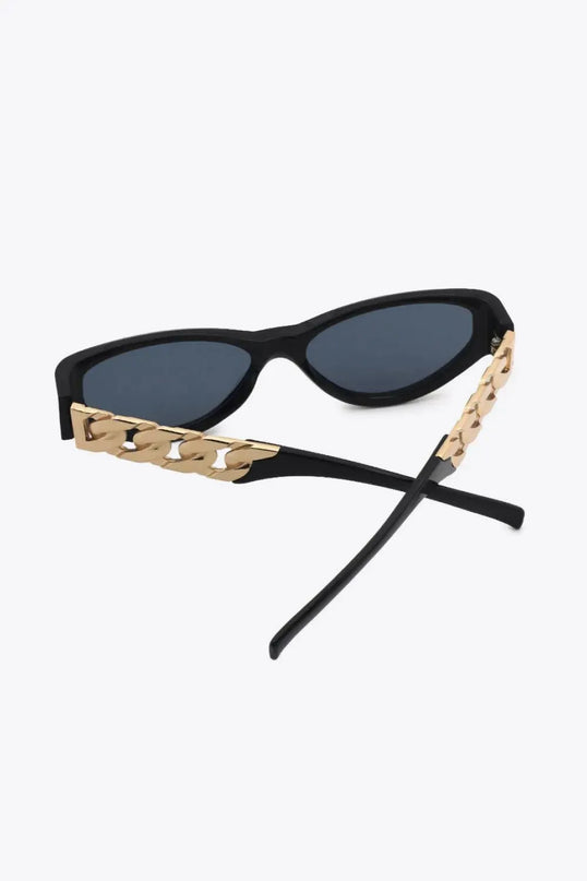 Chain Detail Cat Eye Sunglasses with UV400 Protection