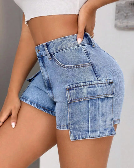 Classic Mid-Rise Denim Shorts with Functional Pockets