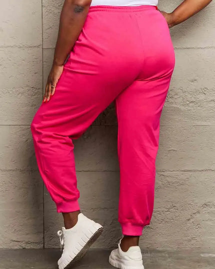 Pantalones deportivos elegantes con gráficos en color rosa para una comodidad diaria