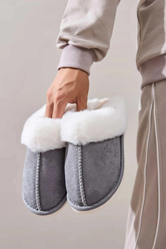 Cozy Faux Fur Round-Toe Slippers