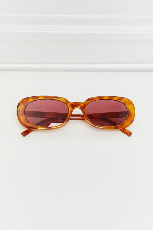 Oval Full Rim Sunglasses - ShopEasier