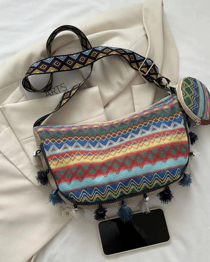 Bolso bandolera con detalle de borlas estampado y monedero pequeño