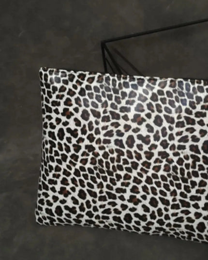 Cartera de piel sintética con diseño de leopardo