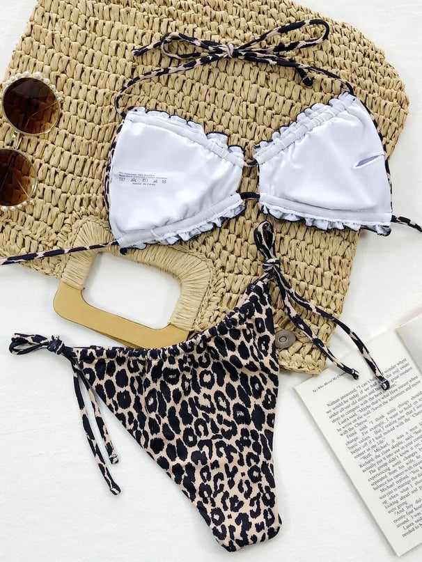 Conjunto de bikini con cuello halter y volantes Trill