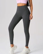 Dark Gray / 4