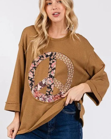 Vintage-Inspired Floral Peace Applique Round Neck Tee