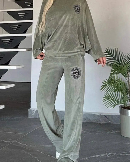 Conjunto de pantalón y blusa de manga larga con cuello barco en talla grande