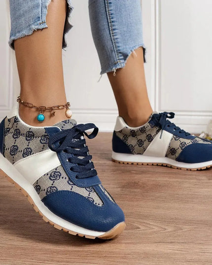 Floral Print Round Toe Flat Sneakers