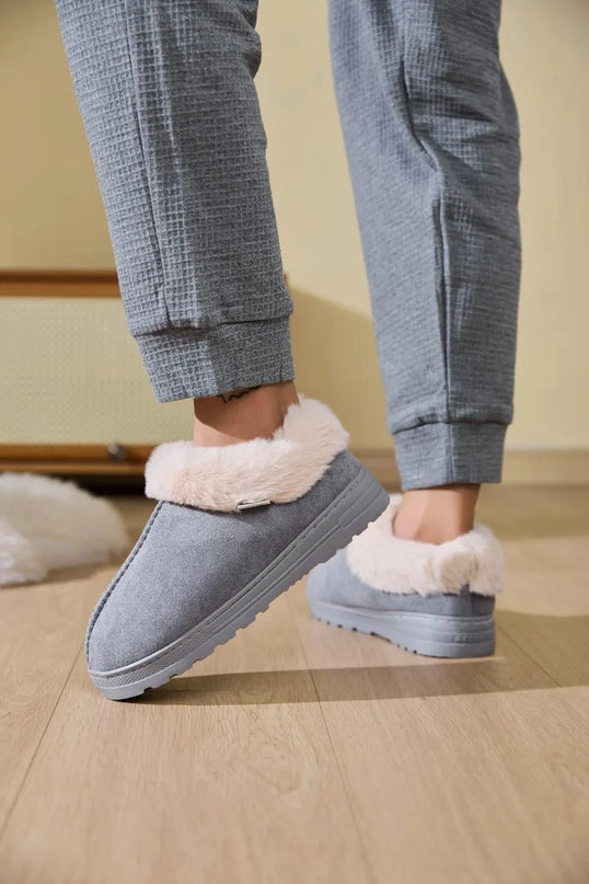 Cozy Faux Fur Platform Slippers with Round Toe