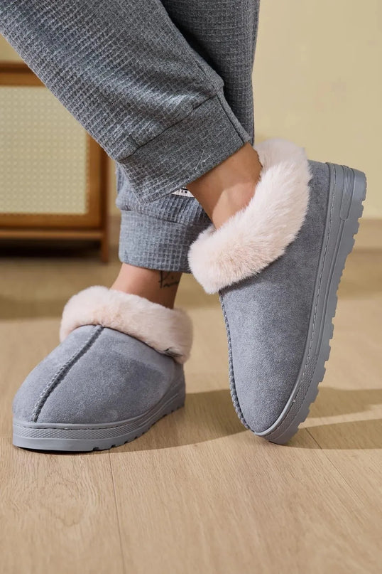 Cozy Faux Fur Platform Slippers with Round Toe