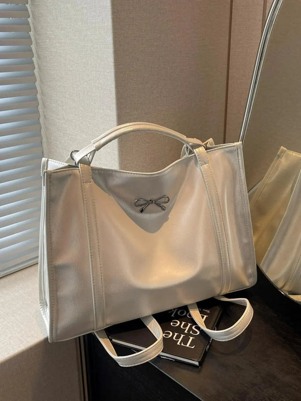 Fashionable Large PU Leather Bow Bag