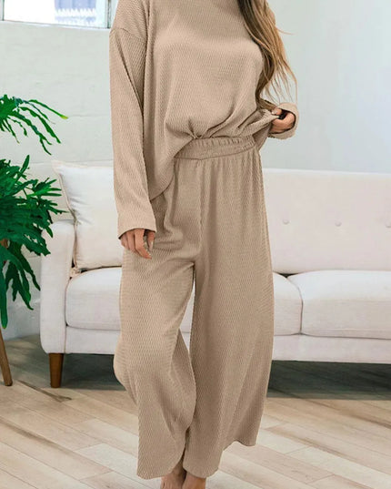 Casual Round Neck Top and Pants Ensemble