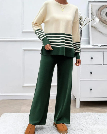 Conjunto elegante de top y pantalón de punto a rayas con aberturas