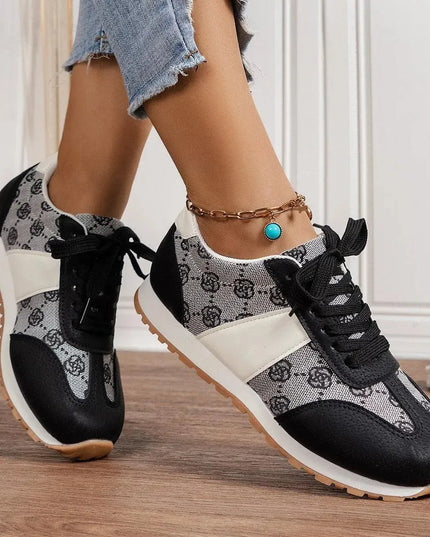 Floral Print Round Toe Flat Sneakers