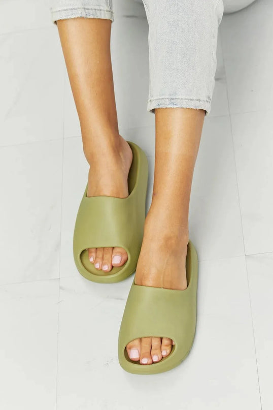 NOOK JOI Cozy Comfort Slides in Green