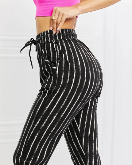 Cozy Striped Joggers with Pockets and Drawstring