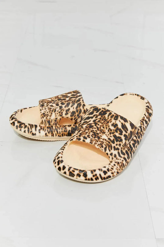 MMShoes Leopard Print Open Toe Comfort Slides