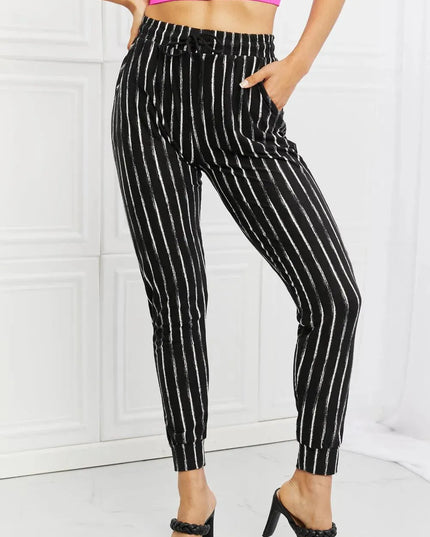 Cozy Striped Joggers with Pockets and Drawstring