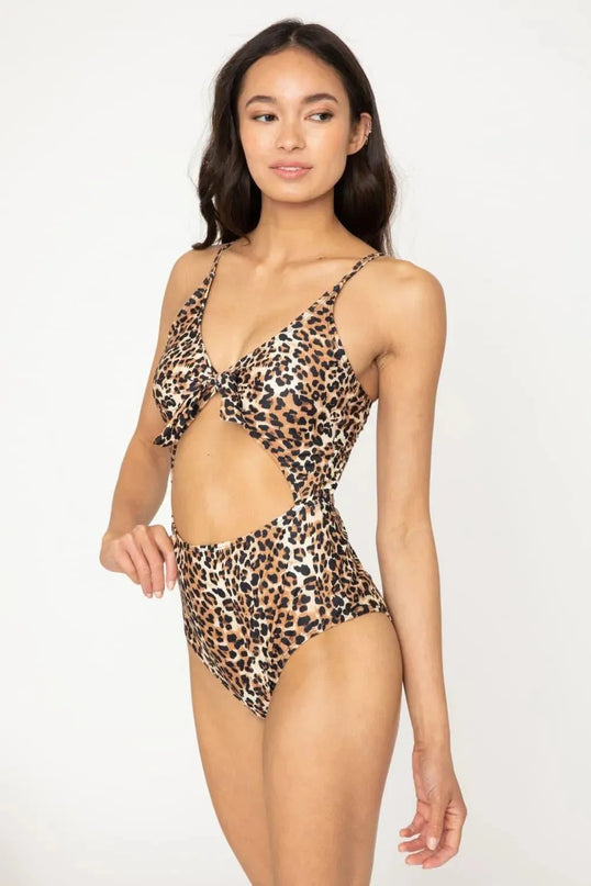 Traje de baño de una pieza con corte Lost At Sea de Marina West Swim