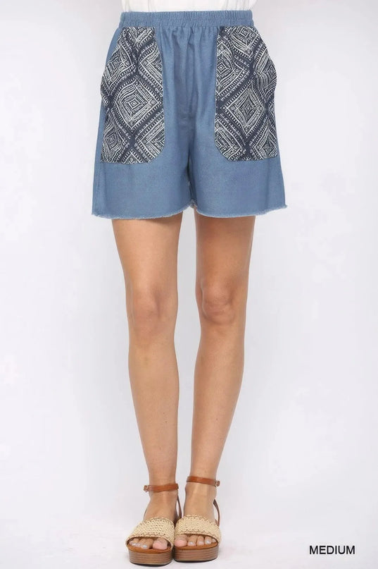 Denim And Print Pockets Elastic Waist Shorts With Raw Hem - ShopEasier