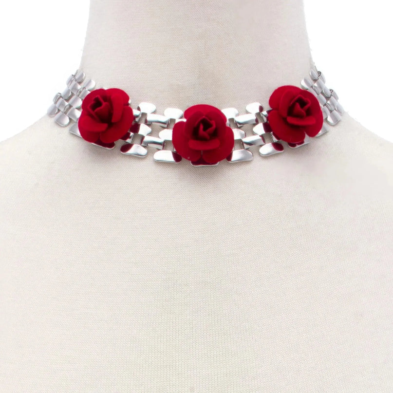 Sodajo Flower Metal Necklace - ShopEasier