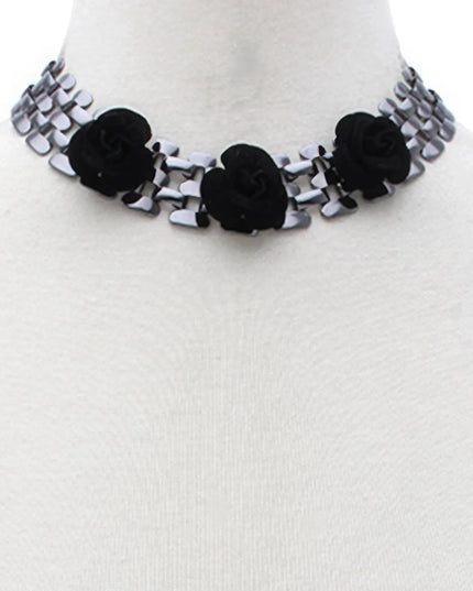 Sodajo Flower Metal Necklace - ShopEasier