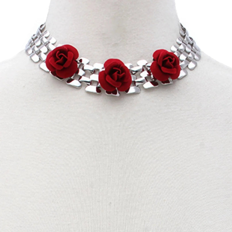 Sodajo Flower Metal Necklace - ShopEasier