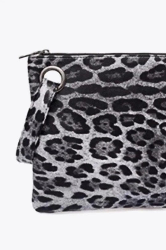 Cartera de piel sintética con diseño de leopardo