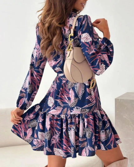 Vestido de manga larga con estampado floral y dobladillo con volantes