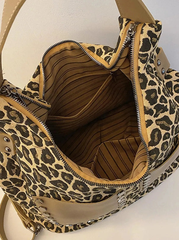 Bolso bandolera de poliéster con estampado de leopardo y cremalleras