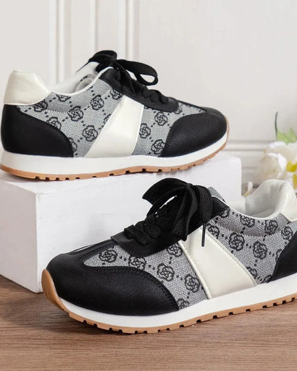 Floral Print Round Toe Flat Sneakers