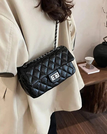 Rhombus Twist-Lock Shoulder Bag