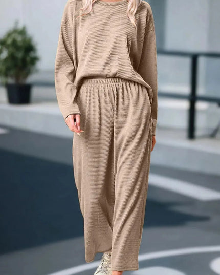 Casual Round Neck Top and Pants Ensemble