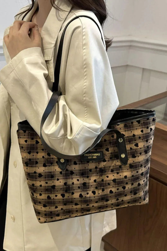 Bolso de mano con correa de cuero de PU con cuadros escoceses en forma de corazón