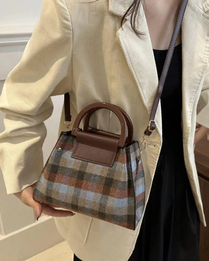 Contrast Plaid Trapezoid Shape Crossbody Bag