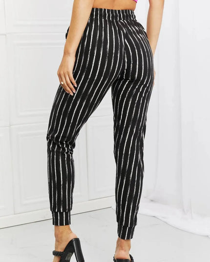 Cozy Striped Joggers with Pockets and Drawstring