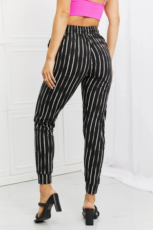 Cozy Striped Joggers with Pockets and Drawstring