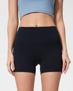 Black / 4