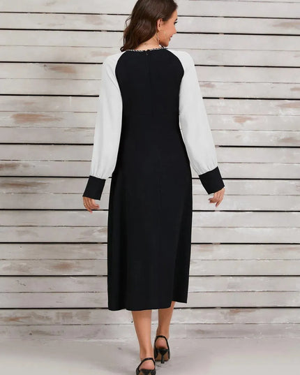 Ruched Contrast Long Sleeve Midi Dress