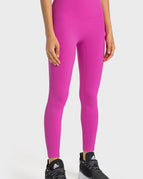 Hot Pink / 4